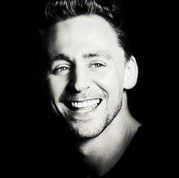 Tom Hiddleston It's Not Living If It's Not With You (видео внутри)